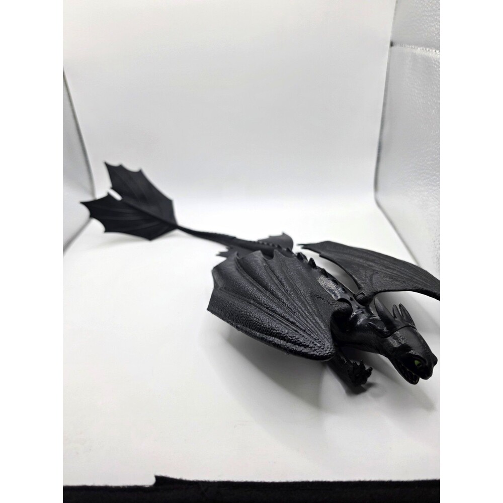 2025 How to Train Your Dragon Toothless Figure Spin Master Large Black Dragon